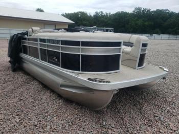  Salvage Bennington Marine Pontoon
