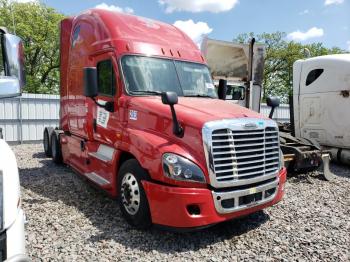  Salvage Freightliner Cascadia 1