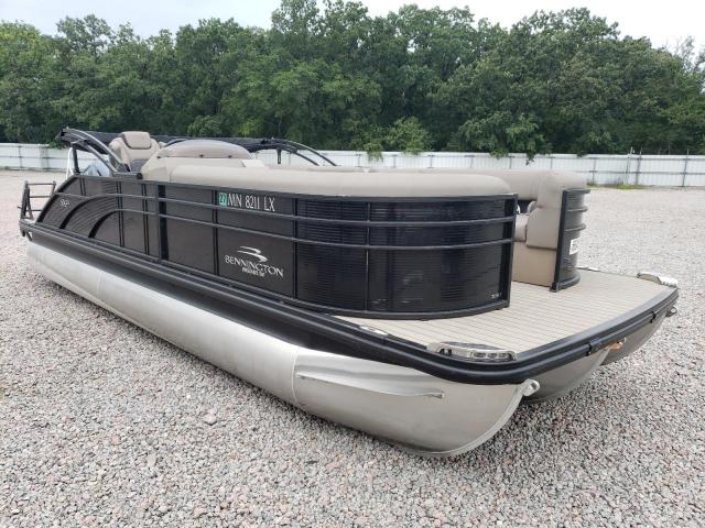  Salvage Bennington Marine Pontoon