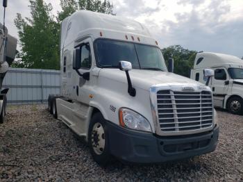  Salvage Freightliner Cascadia
