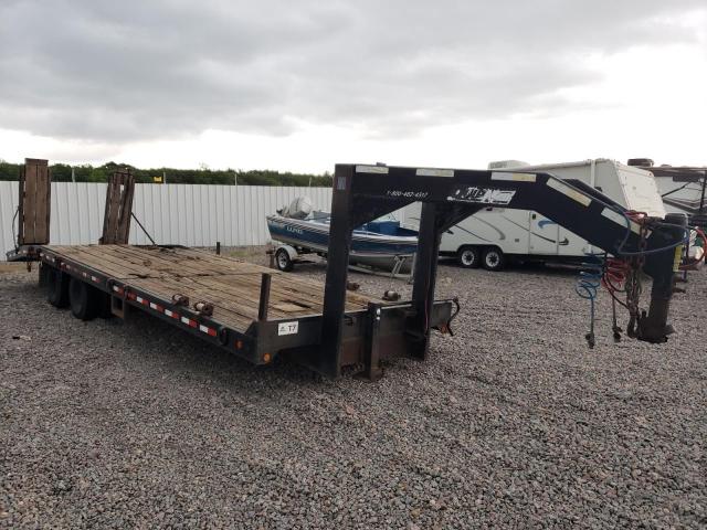  Salvage Towmaster Trailer