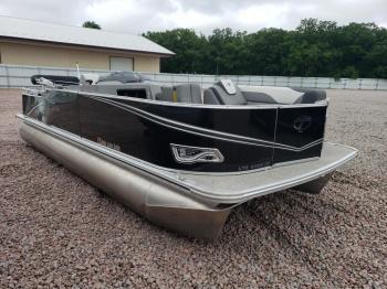  Salvage Tahoe Boat
