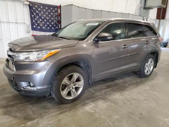  Salvage Toyota Highlander