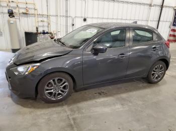  Salvage Toyota Yaris
