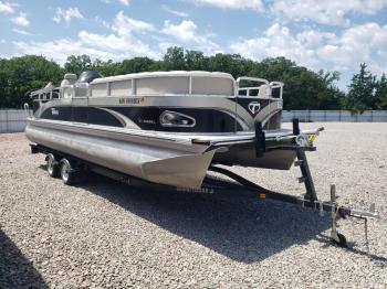  Salvage Tahoe 24 Vista
