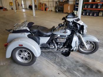  Salvage Harley-Davidson Fl