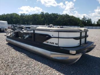  Salvage Barletta Boats C22uc Trit