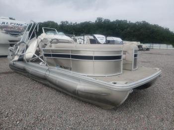  Salvage Bennington Marine Pontoon