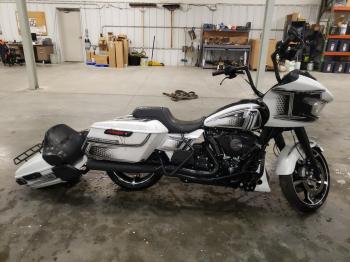  Salvage Harley-Davidson Fl