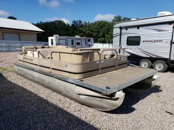  Salvage Crestliner Boat