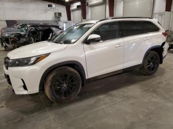  Salvage Toyota Highlander