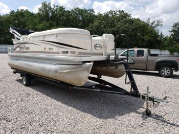  Salvage Aquasport Boat