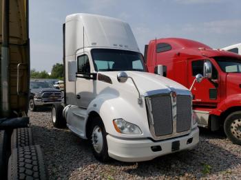  Salvage Kenworth T680