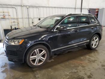  Salvage Volkswagen Touareg