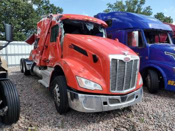  Salvage Peterbilt Tractor 579