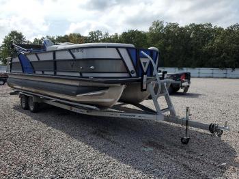  Salvage Southbay Tritoon