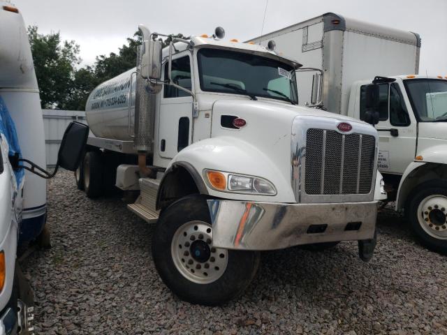  Salvage Peterbilt Vacuumtruk