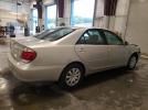 Toyota Camry Le Image 4