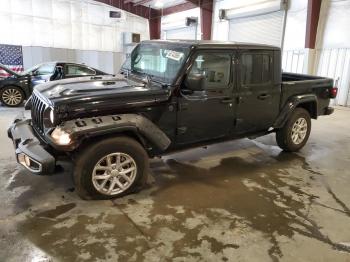  Salvage Jeep Gladiator