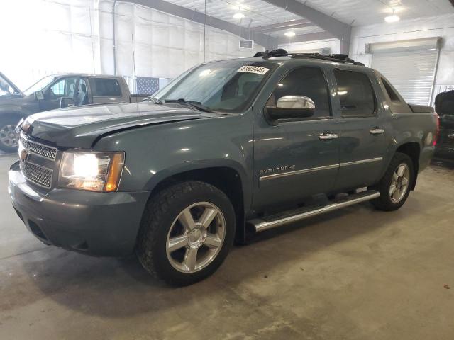  Salvage Chevrolet Avalanche