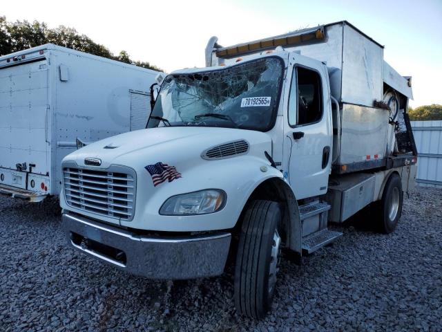  Salvage Freightliner M2 106 Med