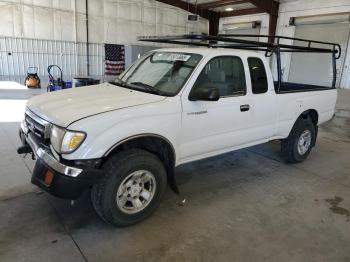  Salvage Toyota Tacoma