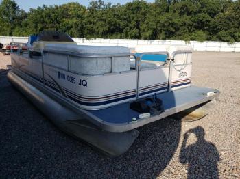  Salvage Nort Pontoon