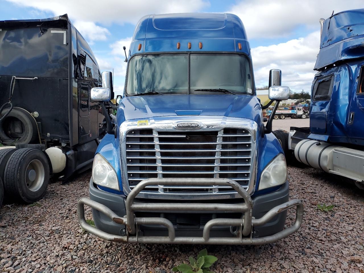 Freightliner Cascadia 1 Image 9