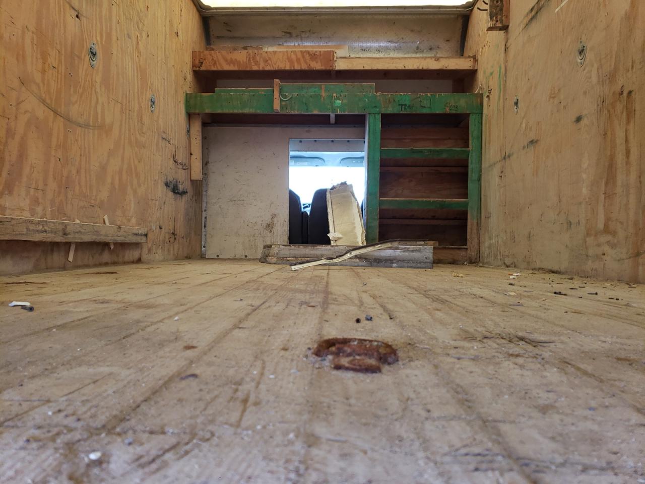 Ford Econoline E350 Super Duty Cutaway Van Image 10