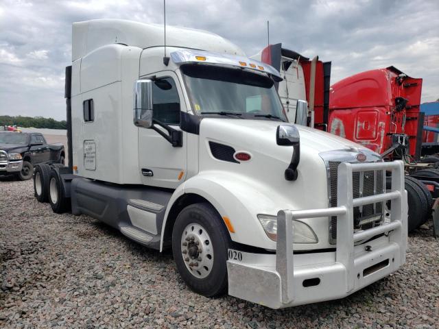  Salvage Peterbilt 579