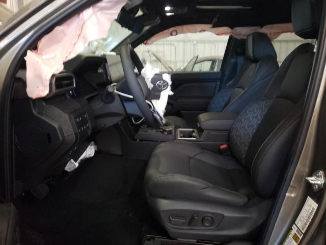 Toyota Tacoma Double Cab Image 7