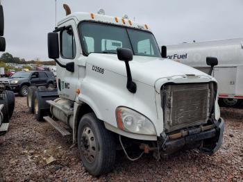  Salvage Freightliner Cascadia 1
