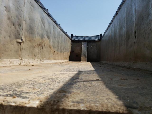 Dump Trailer Image 3