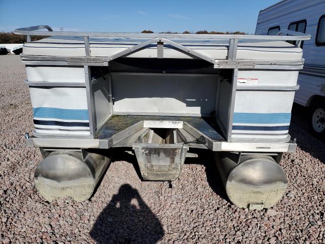 Weer Pontoon Image 7