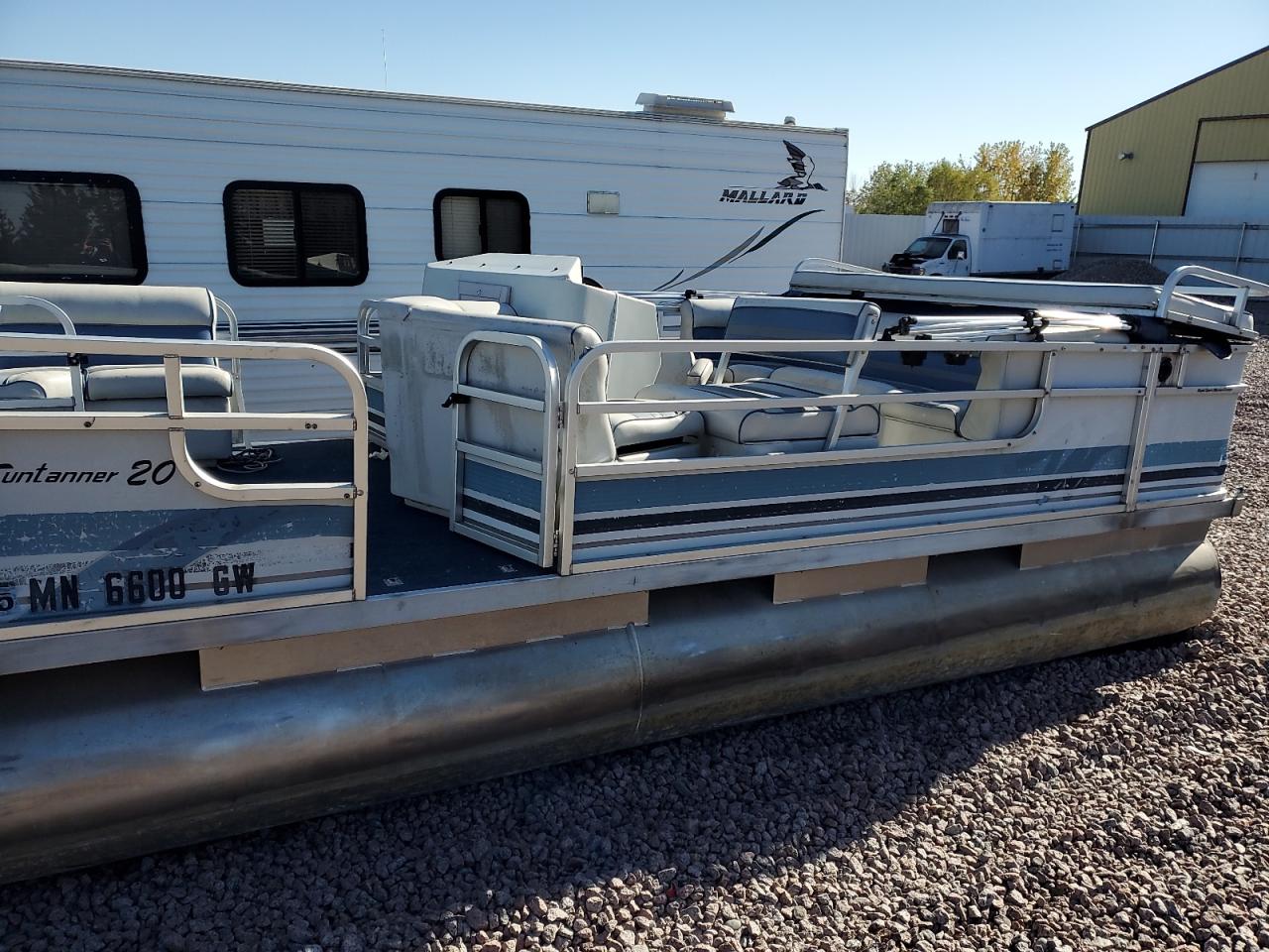 Weer Pontoon Image 6