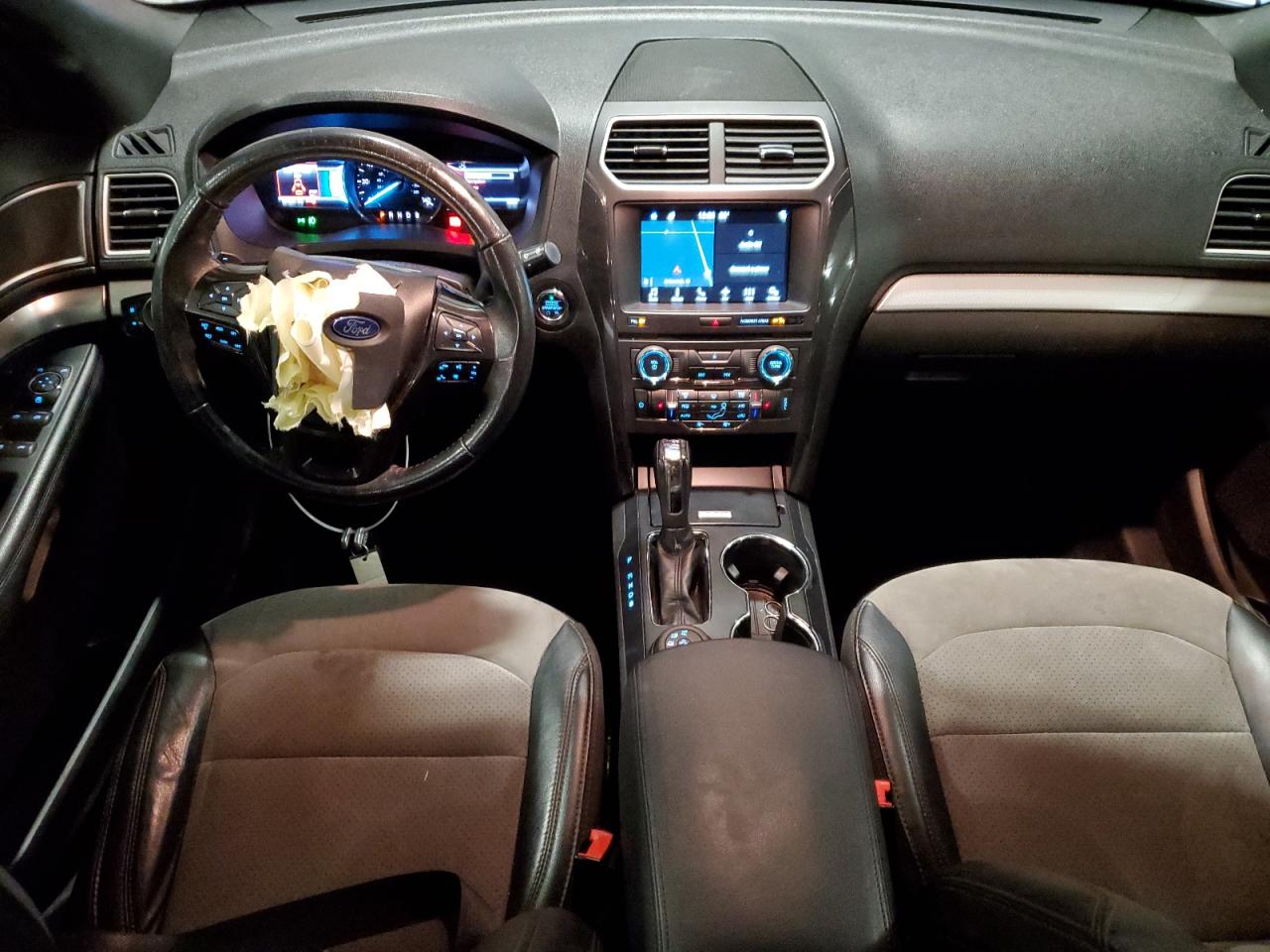 Ford Explorer Xlt Image 2