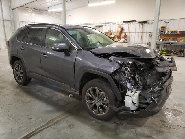 Toyota RAV4 Xle Premium Image 4