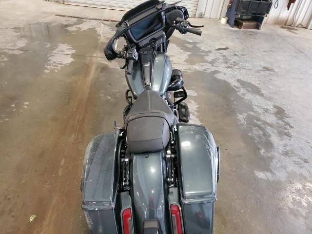 Harley-Davidson Fl Image 4