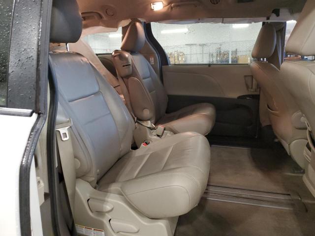 Toyota Sienna Xle Image 11