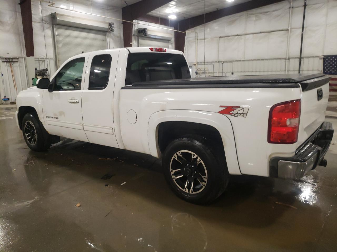 Chevrolet Silverado K1500 Ltz Image 2