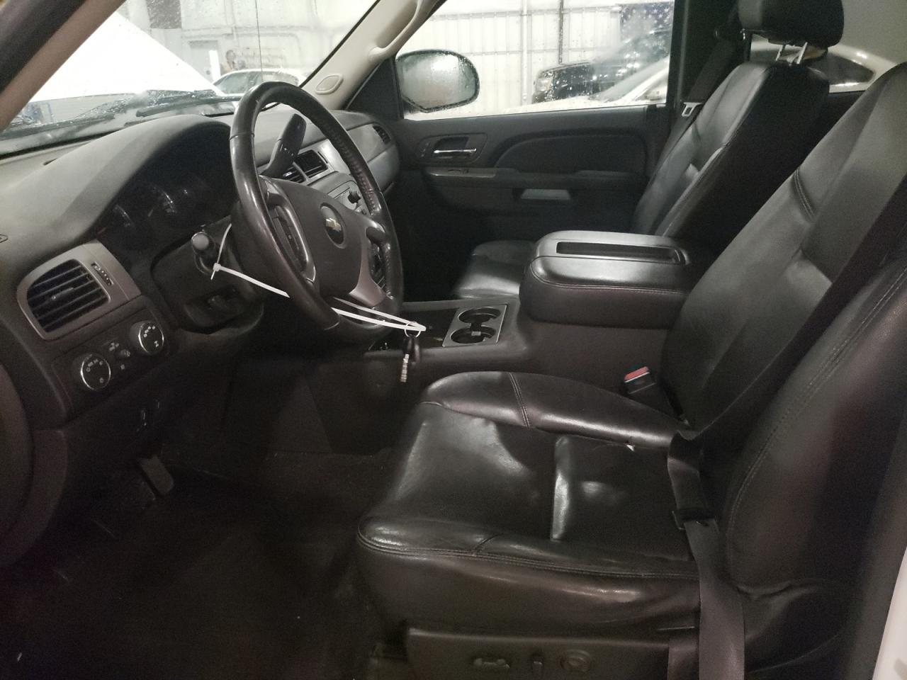 Chevrolet Silverado K1500 Ltz Image 8