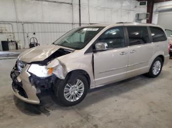  Salvage Chrysler Minivan
