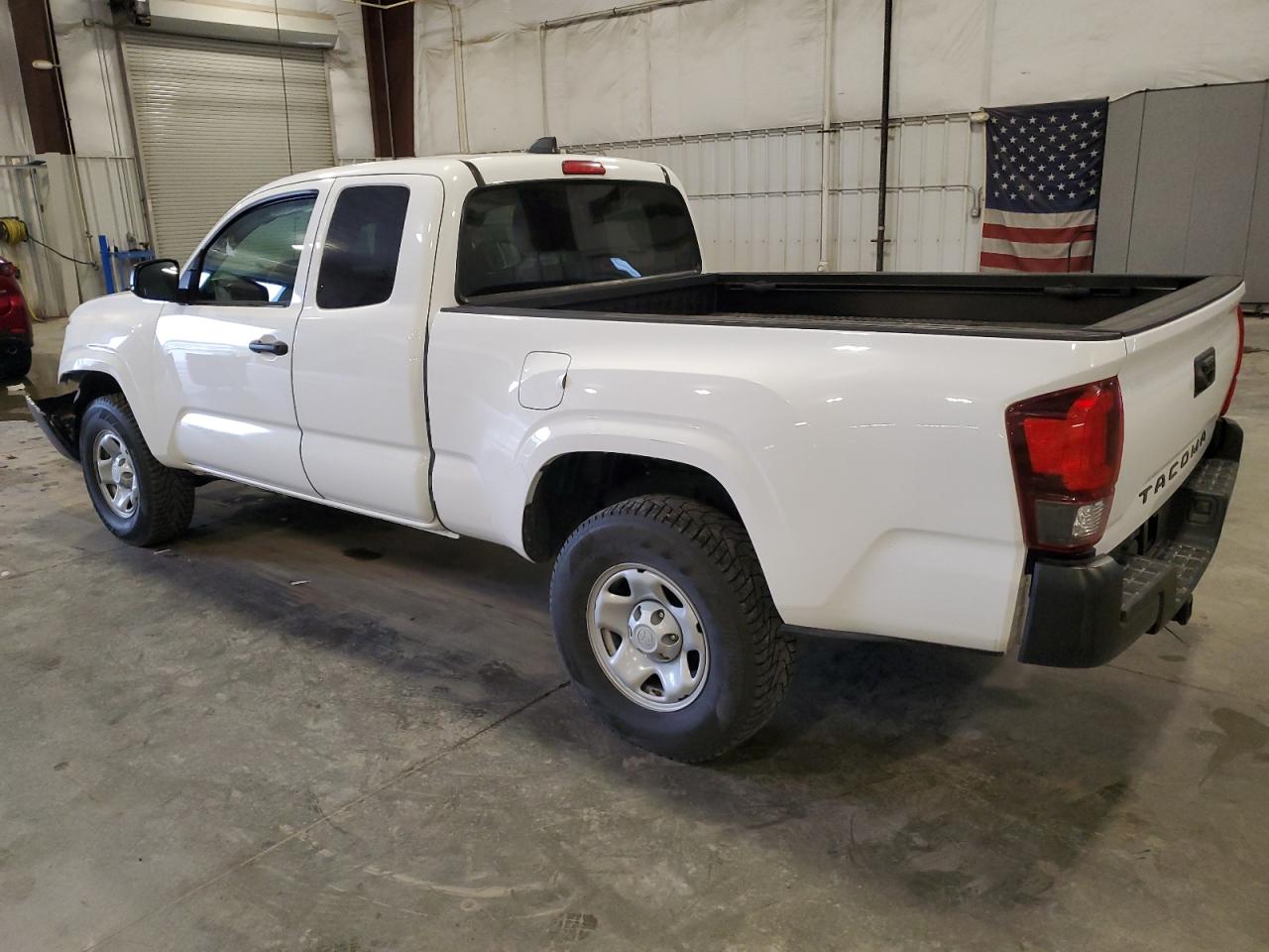 Toyota Tacoma Access Cab Image 10