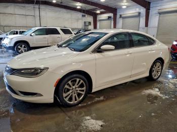  Salvage Chrysler 200