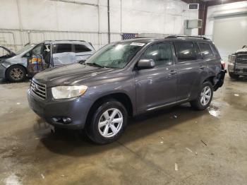  Salvage Toyota Highlander