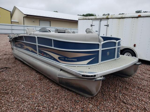  Salvage Premier Pontoon