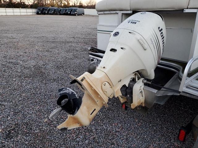 Other Pontoon Image 6