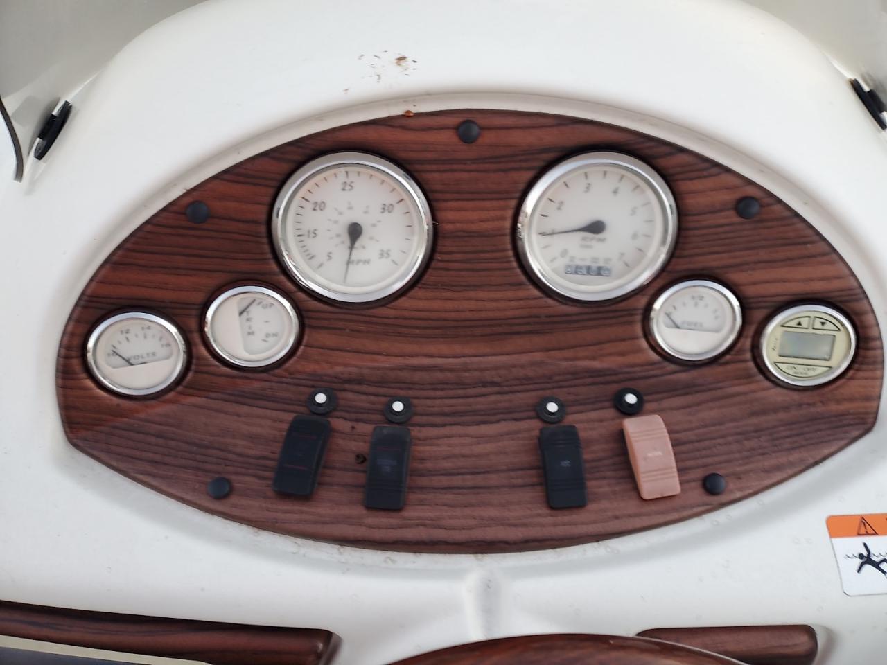 Other Pontoon Image 5