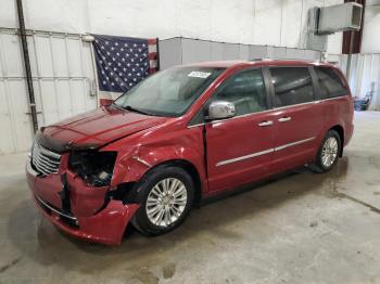  Salvage Chrysler Minivan
