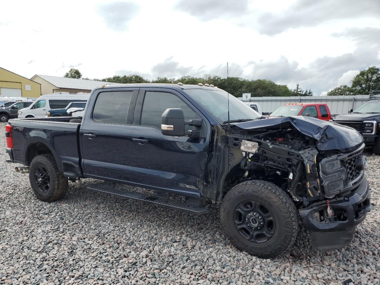 Ford F-350 Super Duty Image 11